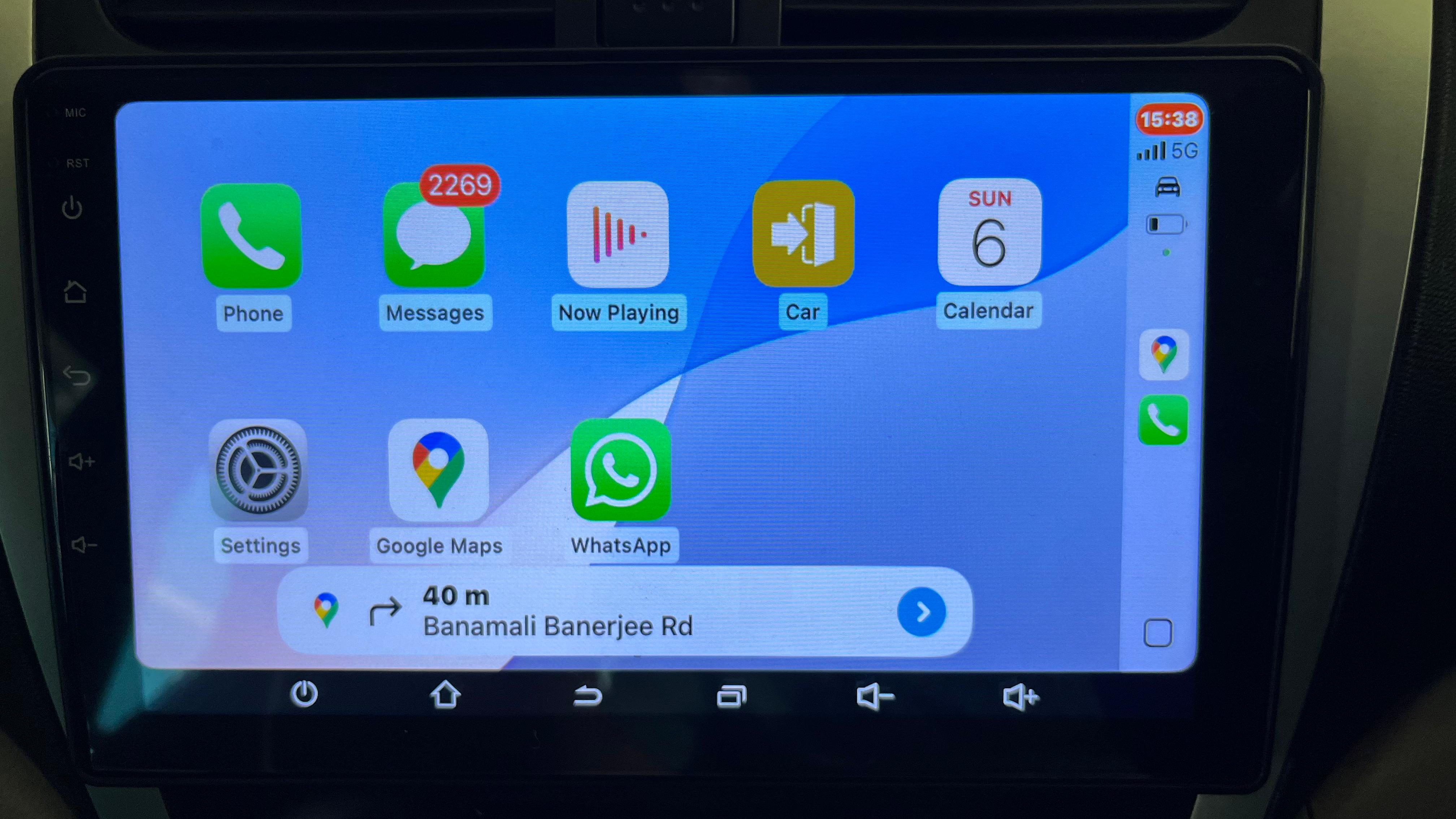 Qubo Dashplay Ultra Infotainment System Comes with Wireless Android Auto and Apple CarPlay. Qubo Dashplay Ultra Infotainment System