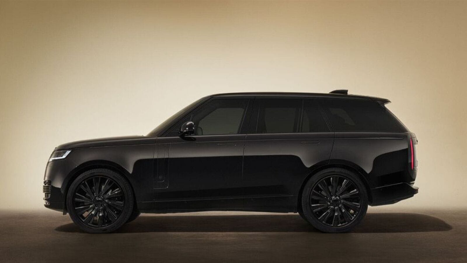 Range Rover SV Black unveiled, gets all-black treatment Range Rover SV Black unveiled, gets all-black treatment