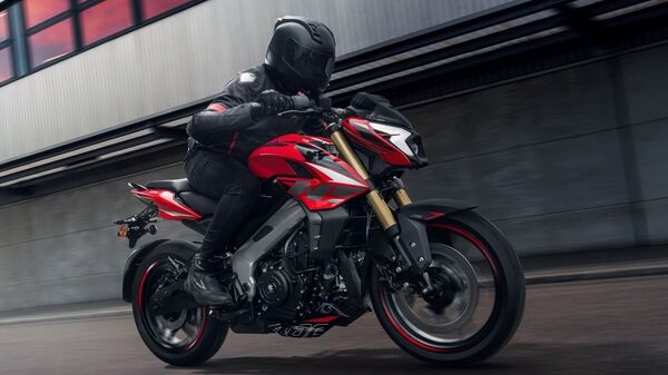 2025 Bajaj Pulsar NS400Z