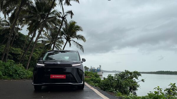 MG M9 has some strong road presence on the road because of its size.