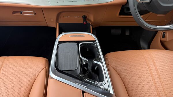 The centre console gets two cup holders, a centre storage space and a wireless charger.