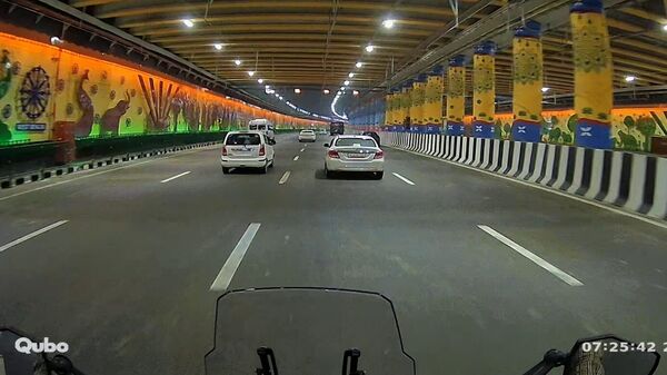 As soon as there is lack of light, the footage gets washed out and the number plates are no longer visible.