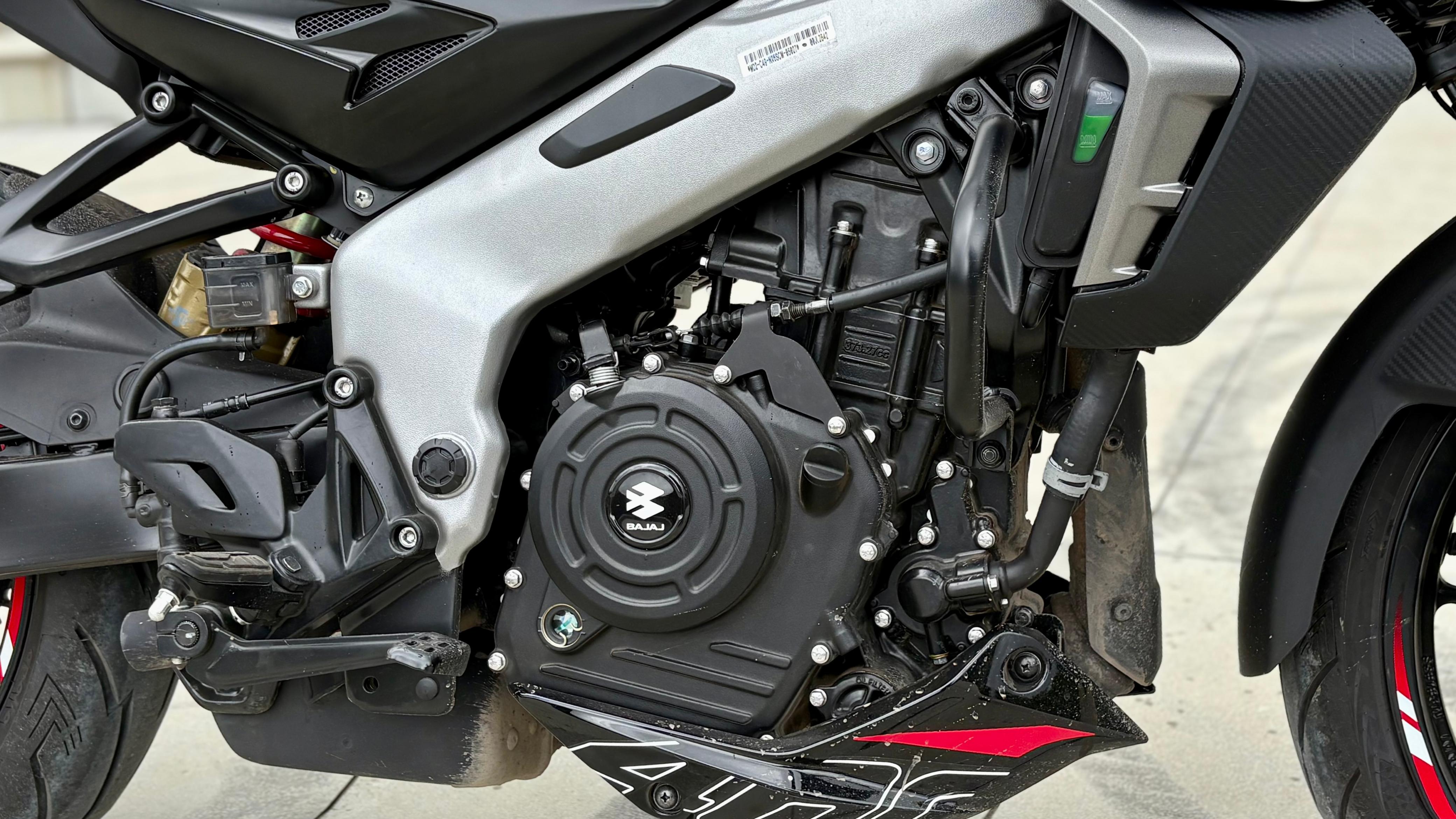 The 373 cc motor gets new internals, including a forged piston, revised valvetrain, and a larger intake duct, all of which help push out 3 bhp more than before 2025 Bajaj Pulsar NS400Z Review