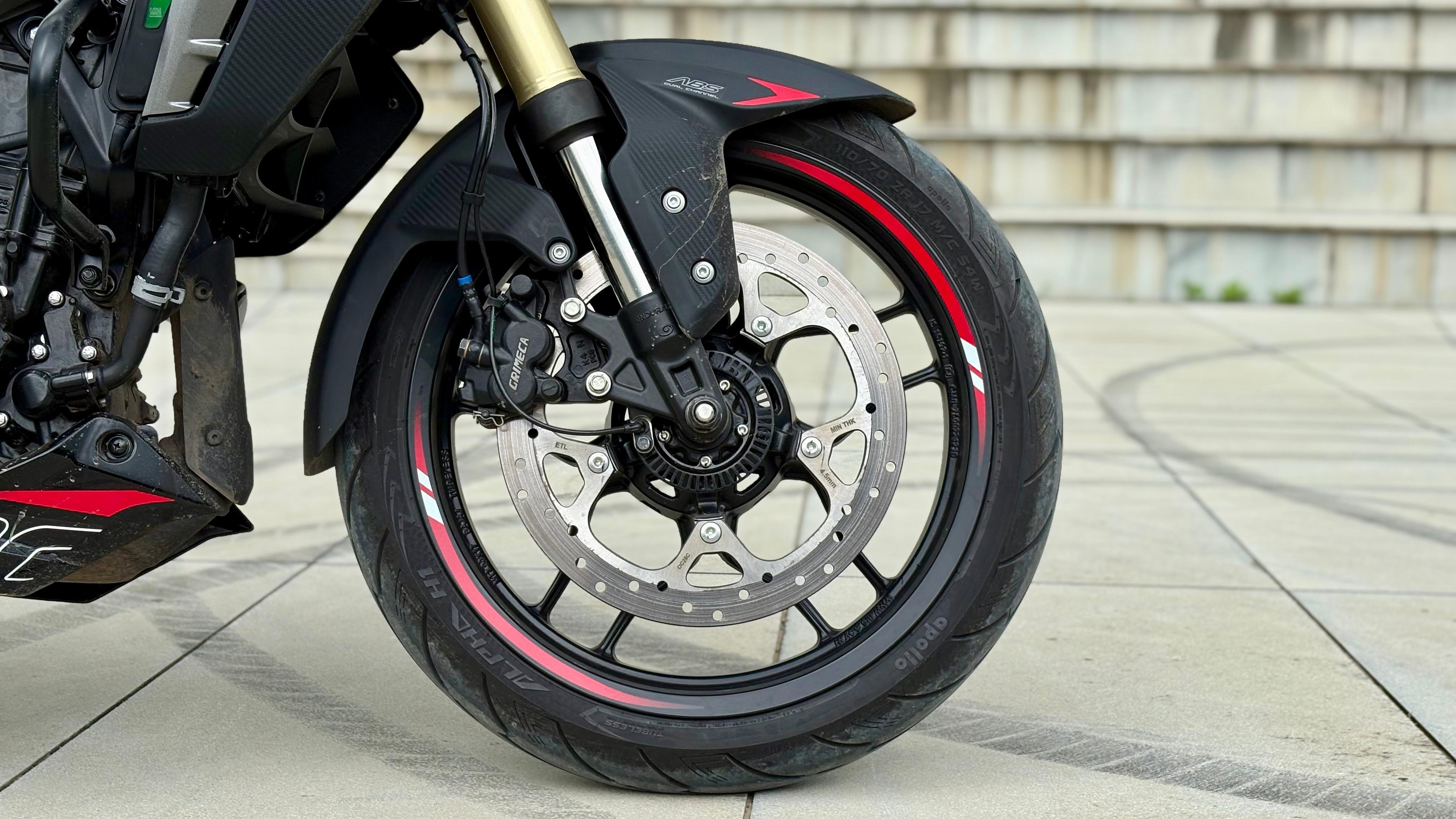 The 2025 Bajaj Pulsar NS400Z gets sintered brake pads that are more confidence-inspiring and offer better a bite at the lever 2025 Bajaj Pulsar NS400Z Review