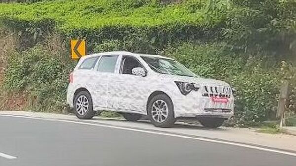 As seen above, the XUV700 will boast a new front fascia.