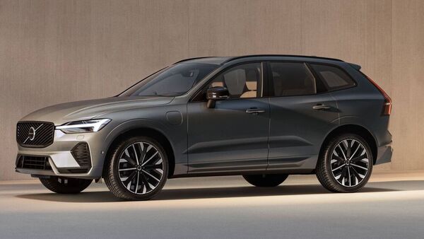 Volvo XC60 facelift SUV