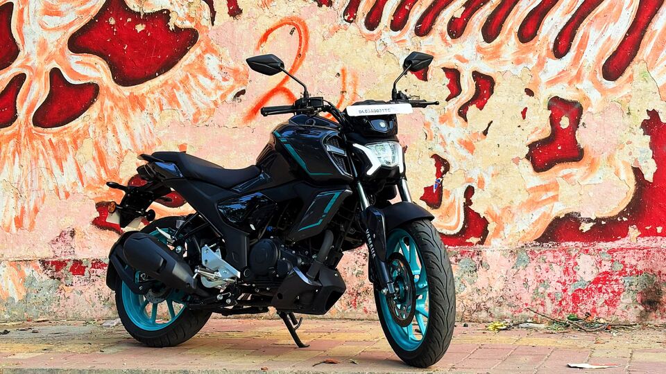2025 Yamaha FZS Hybrid Review