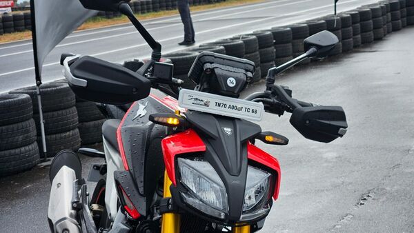 TVS is also offering sequential turn indicators with the Apache RTR 310. 