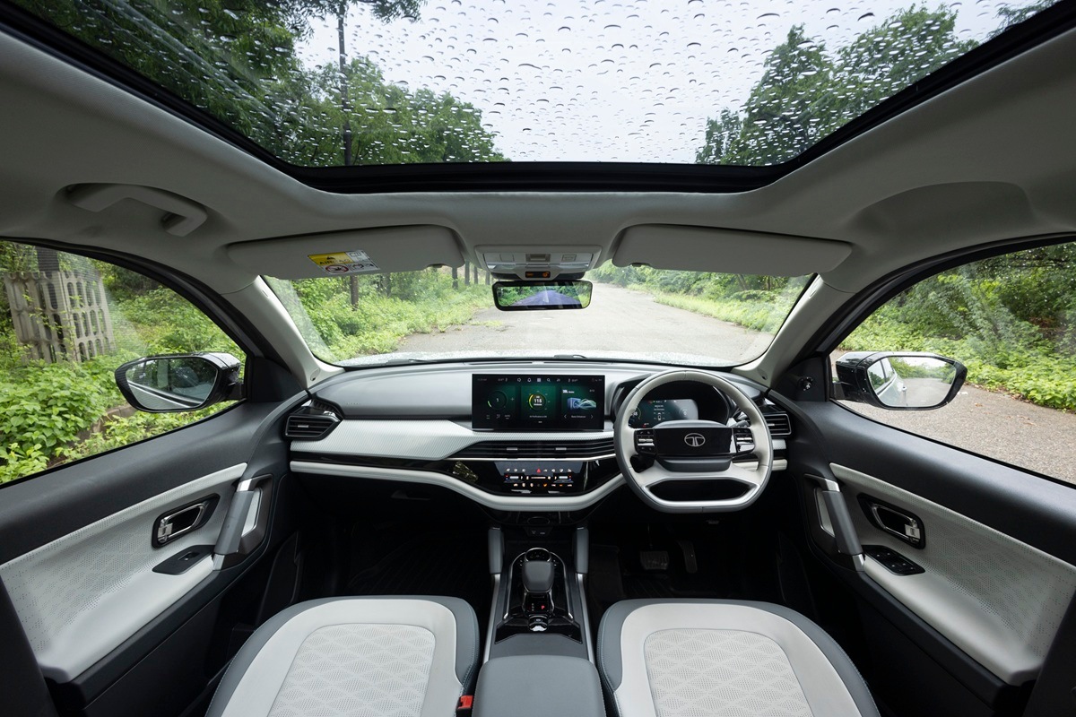 Harrier.ev's Cabin Stands Out For Its Impressive Suite of Features The Harrier.ev's Cabin Stands Out For Its Impressive Suite of Features
