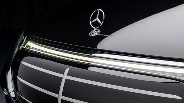 Mercedes-Benz opens first showroom in Patna, sees Bihar as a key emerging market 2 Mercedes EQS 3