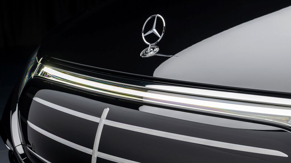 Mercedes EQS 3