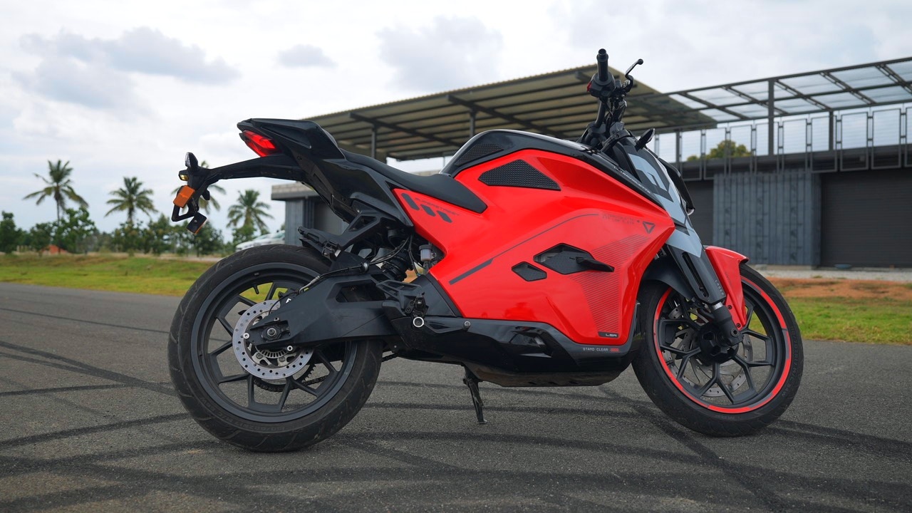 Ultraviolette F77 Mach 3 Review