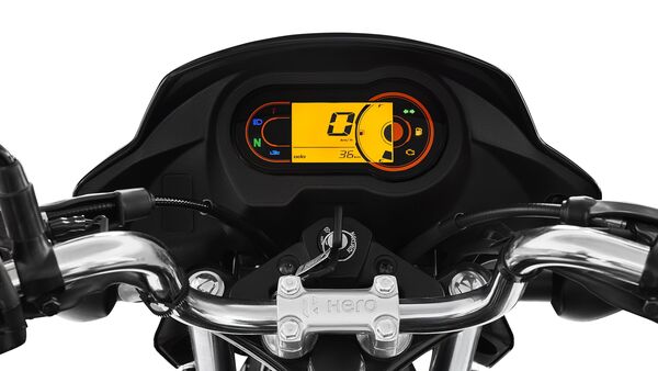 The HF Deluxe now comes with a digital instrument cluster.