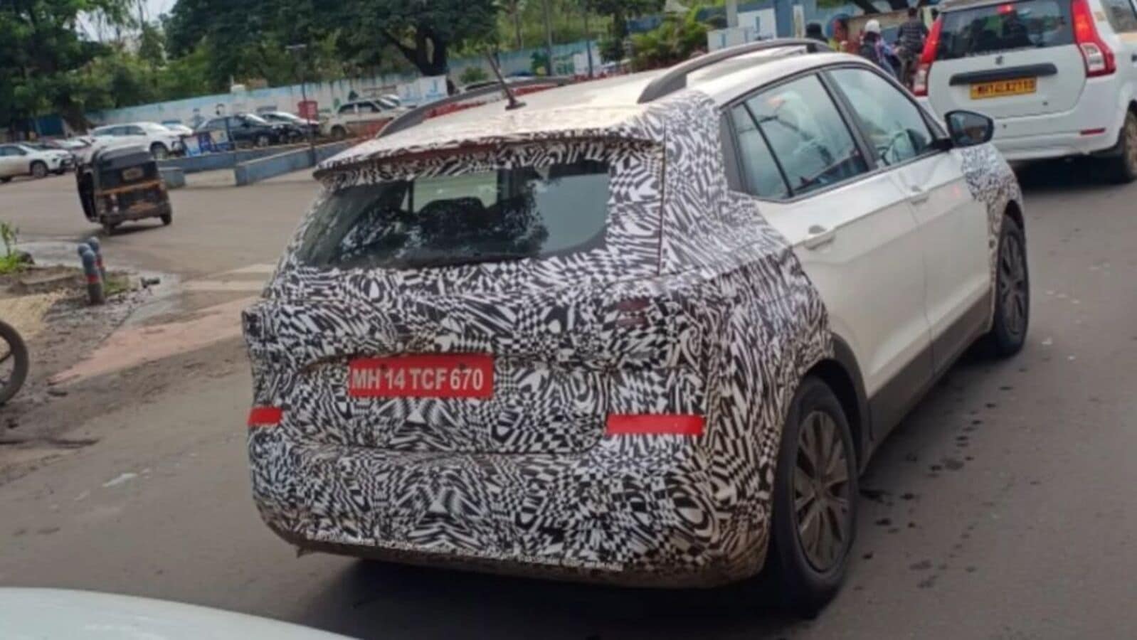 Volkswagen Taigun facelift spotted ahead of launch Volkswagen Taigun facelift spotted ahead of launch