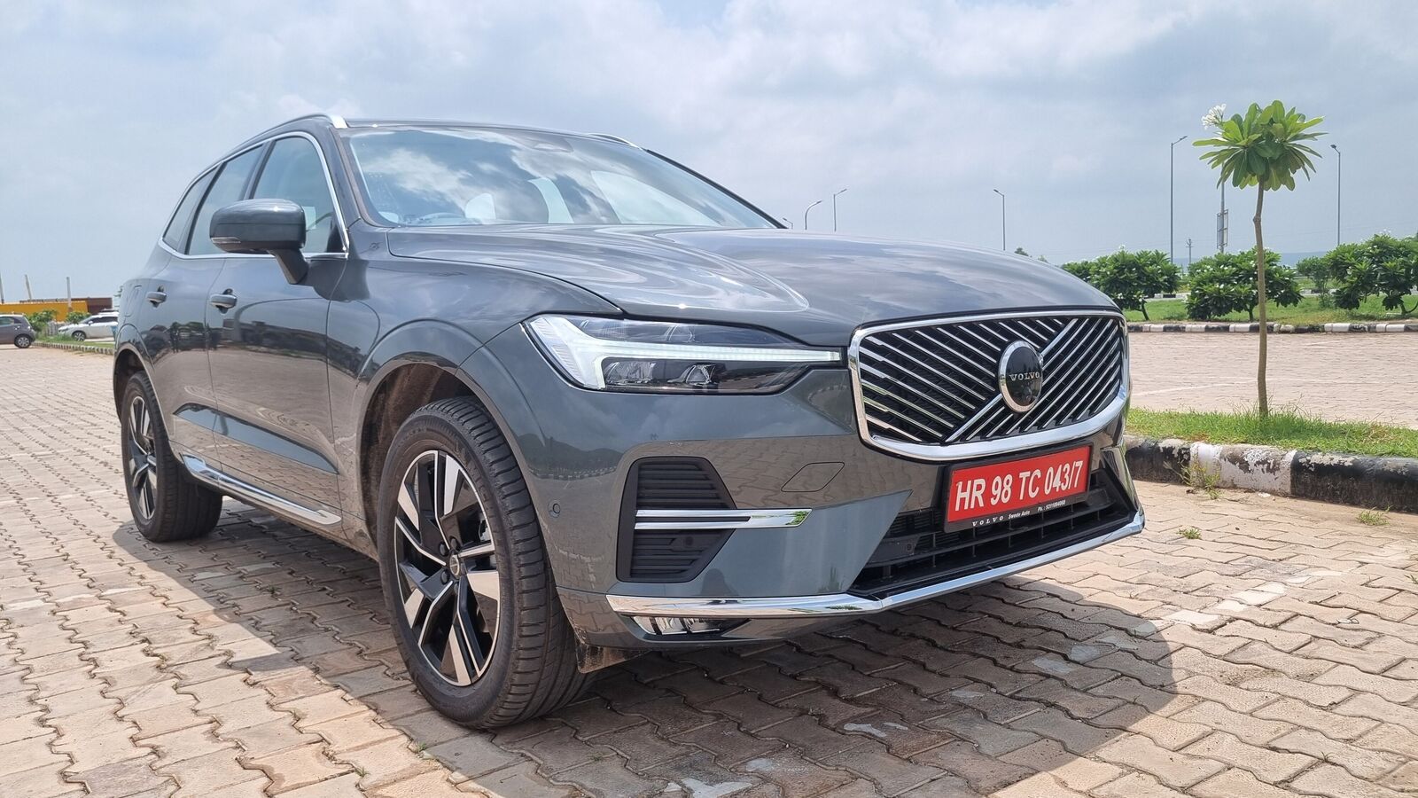 Volvo XC60: Check out 5 key highlights of the recently introduced luxury SUV