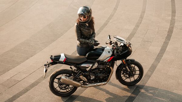 Triumph Thruxton 400