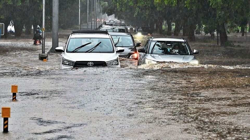 Flood roads