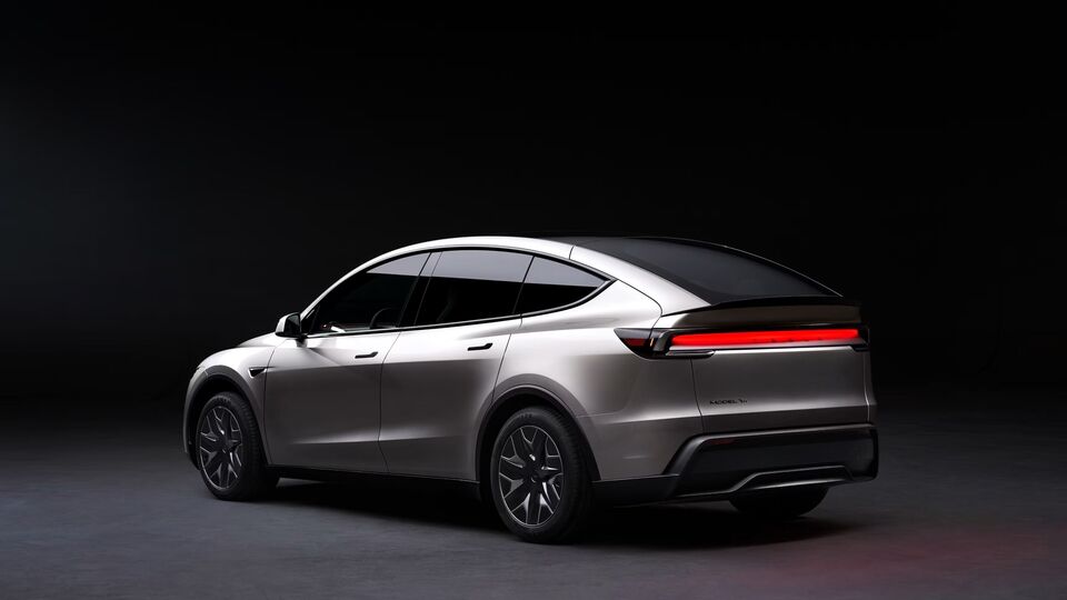 Tesla Model Y L
