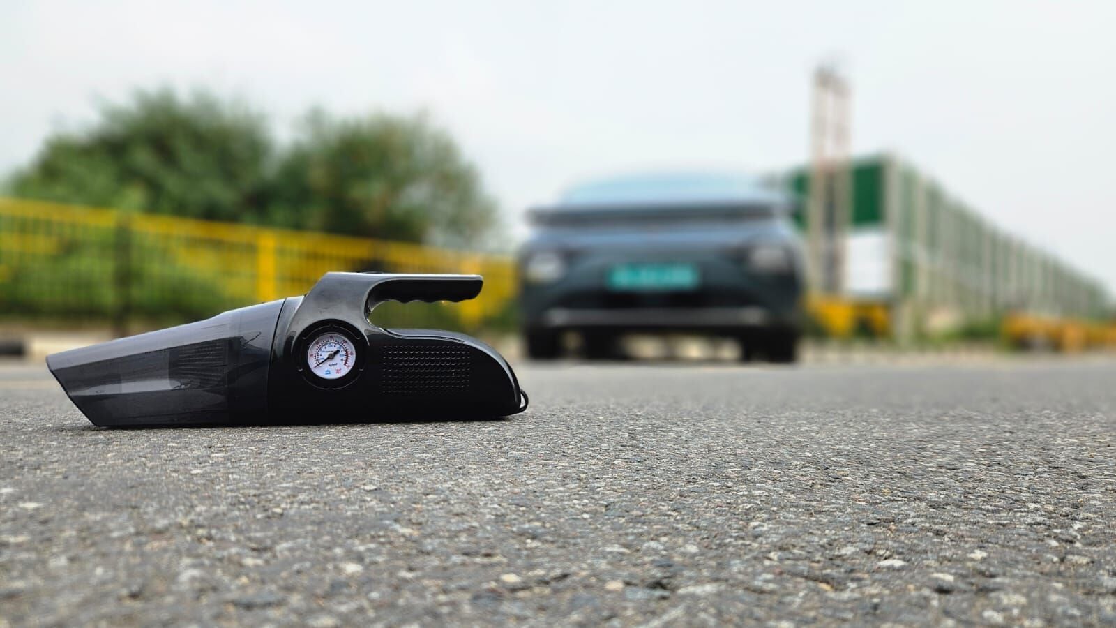 Uno Minda Car Vacuum Cleaner cum Tyre Inflator Review: Dual utility, decent performance, but pricey