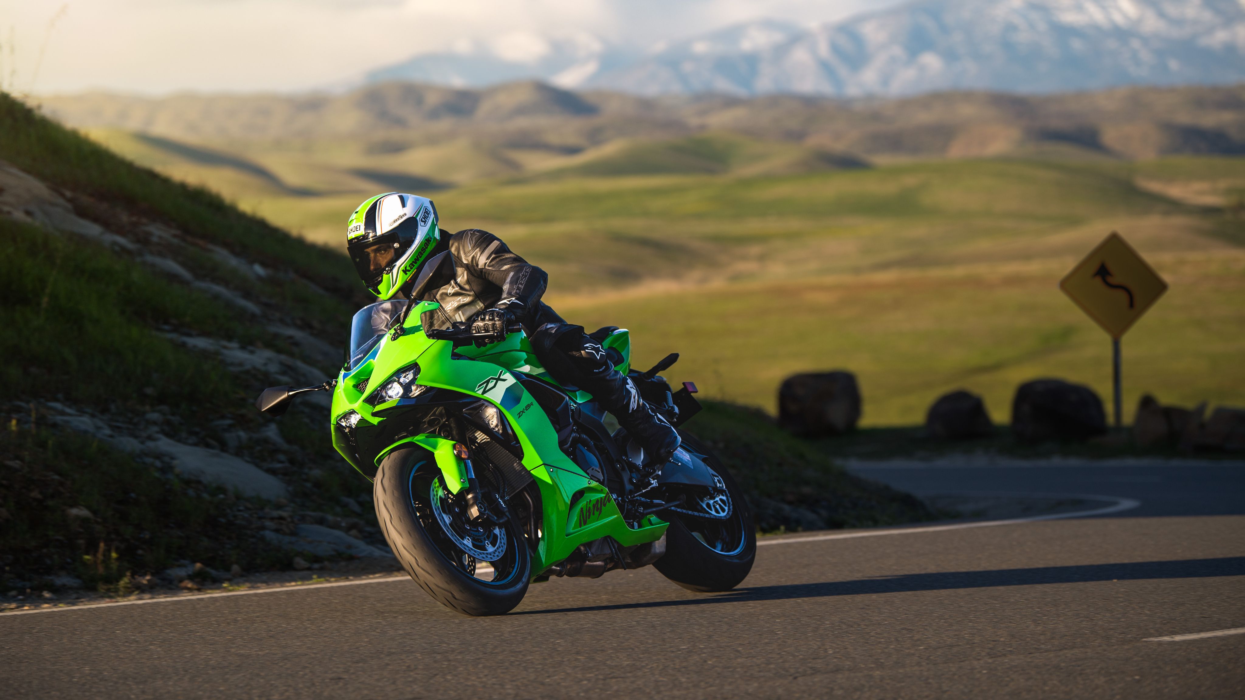 覇 6―LORD (My First WIDE) MY2026 Kawasaki Ninja ZX-6R Launched At Rs 11.69 Lakh