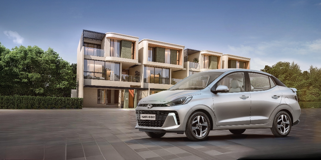 The Hyundai Aura SX is available with a petrol-manual and CNG-manual options Hyundai Aura SX Variant