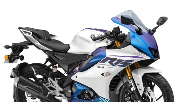 Yamaha R15