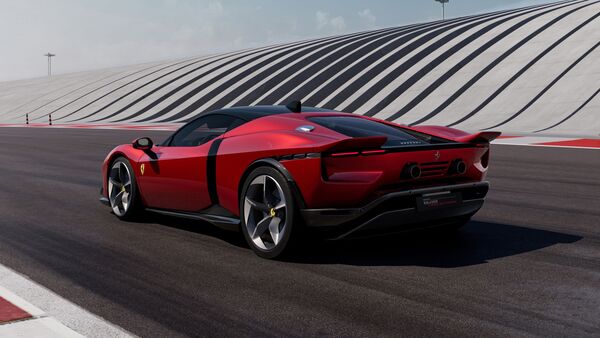 The new Testarossa gets an updated version of the F154 V8 engine that underpins the Ferrari 488 and the SF90 Ferrari 849 Testarossa