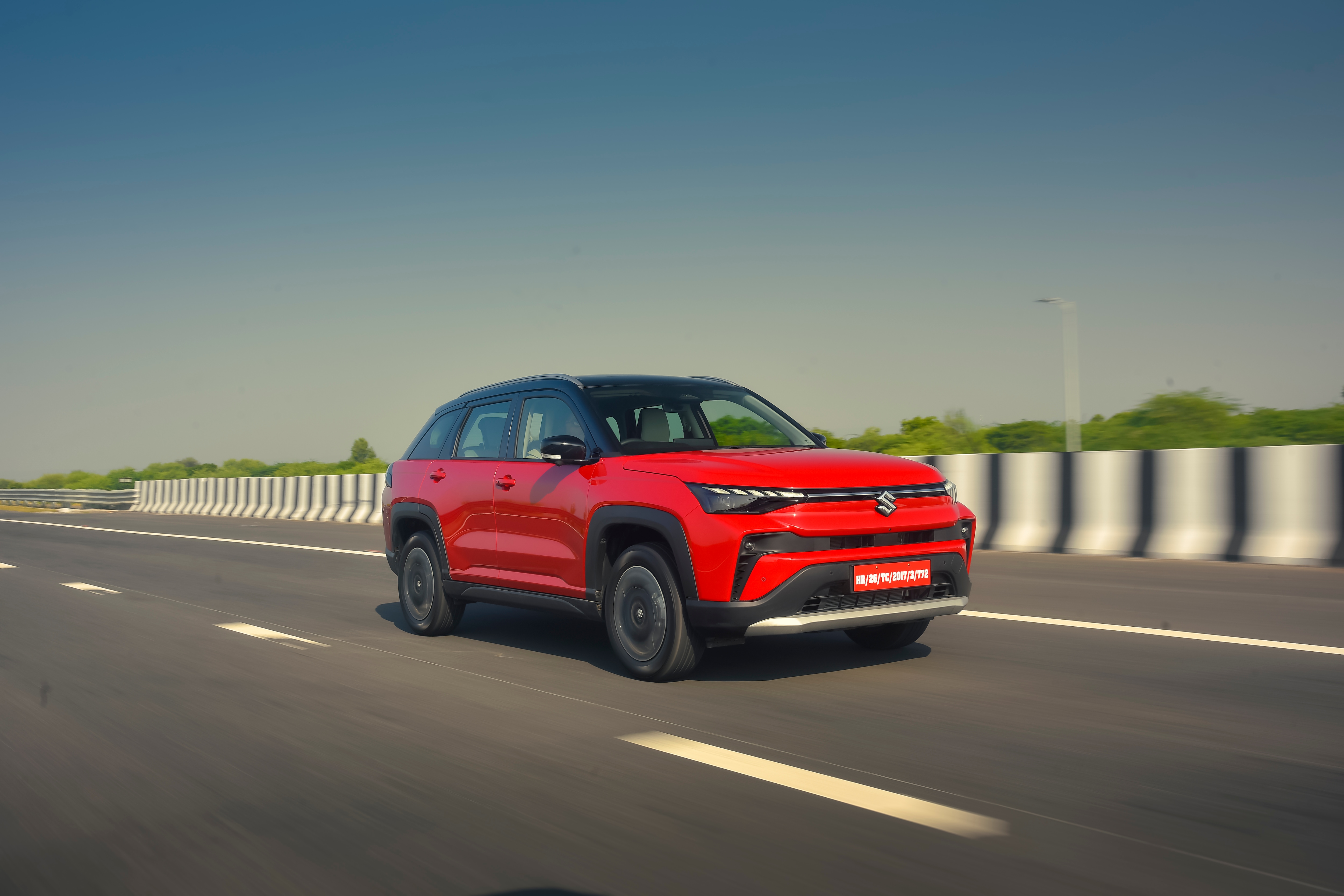 Maruti aims to deliver 2 lakh units by Dussehra and is holding about 2.5 lakh bookings maruti suzuki victoris