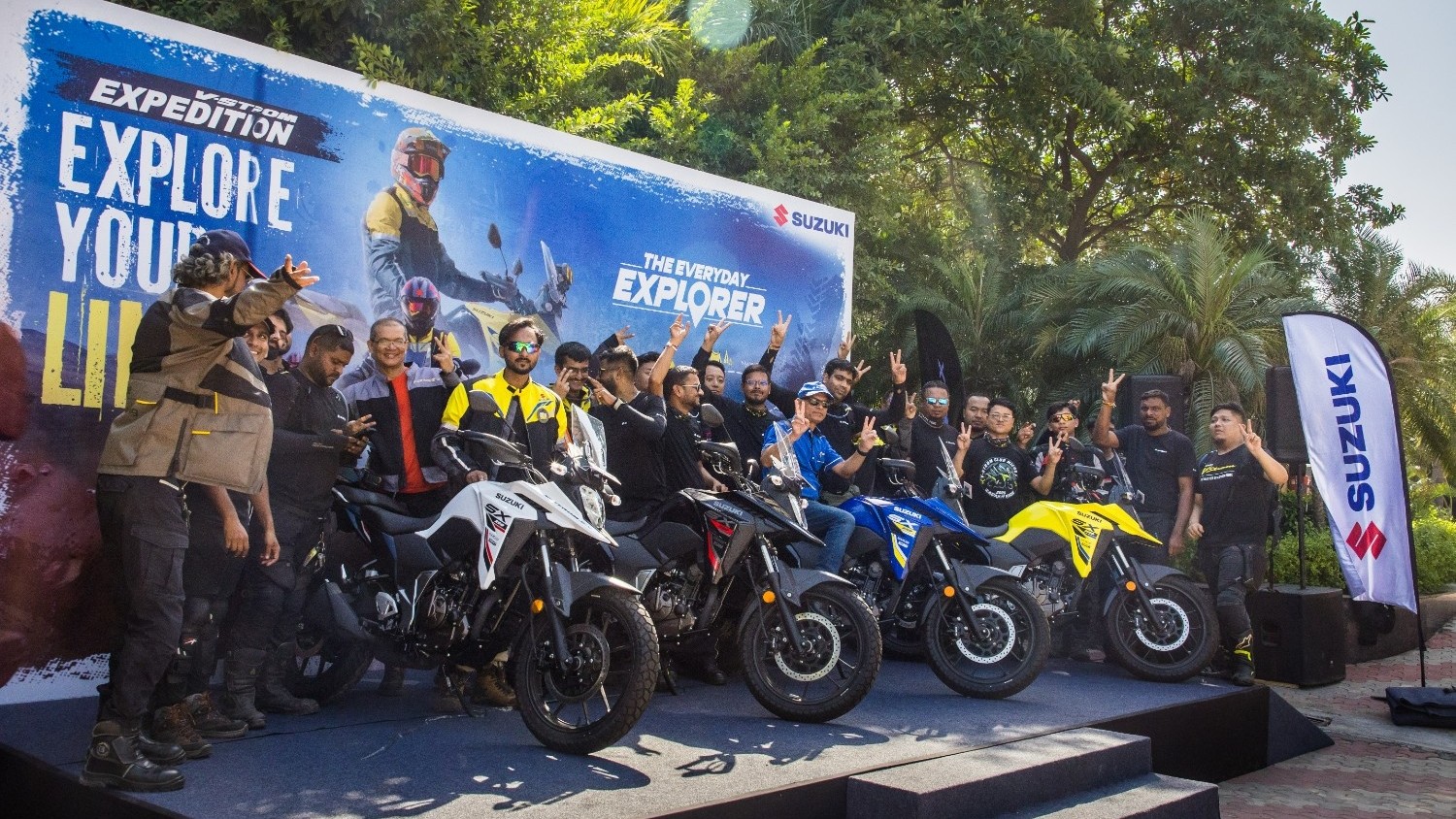 2025 Suzuki V-Strom SX 