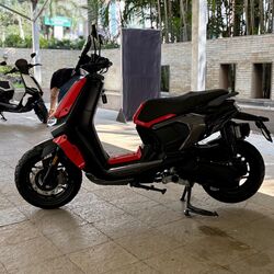 The VLF Mobster 135 gets sharp styling and catchy colour schemes,