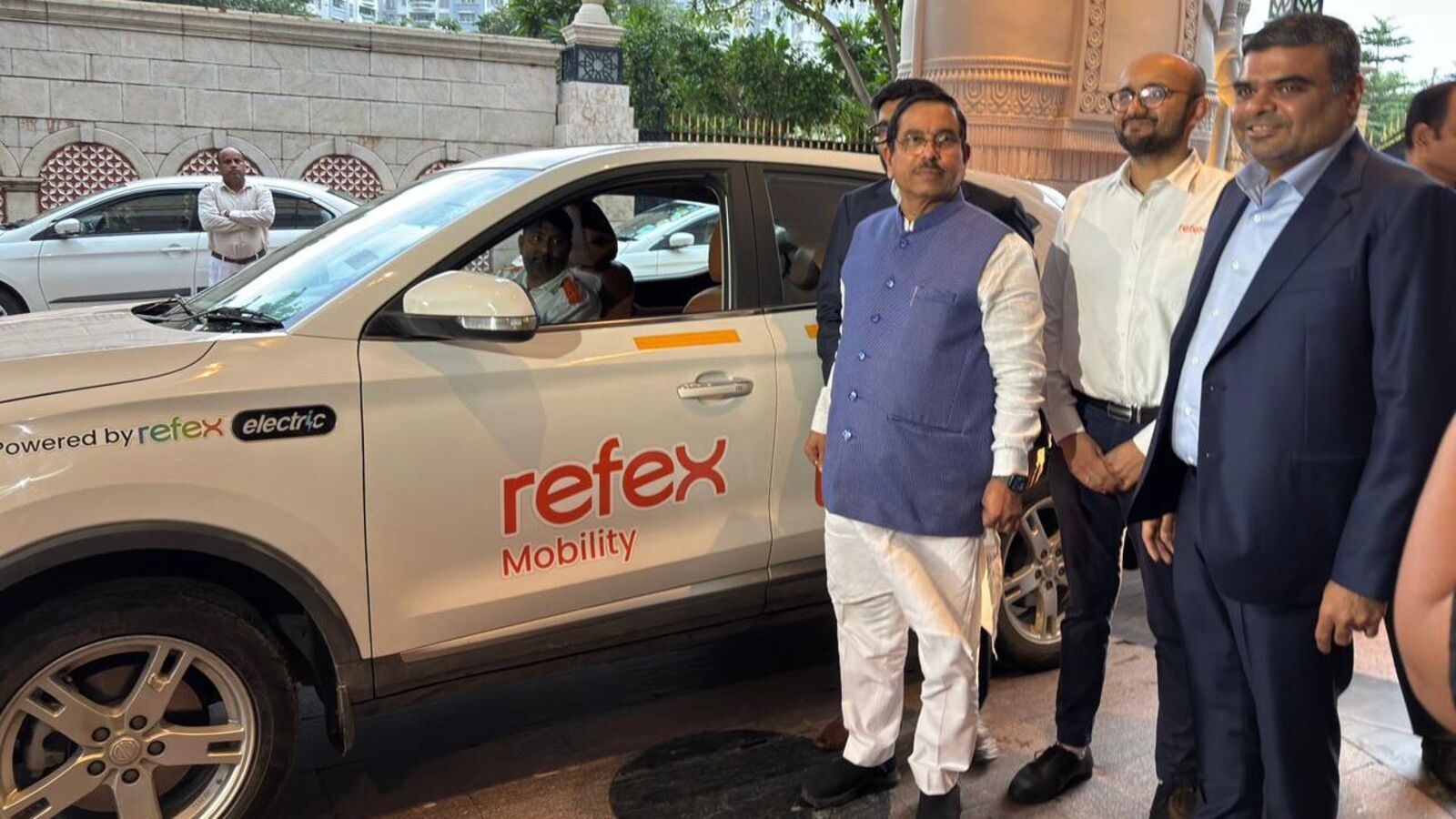 Refex Mobility expands to Delhi-NCR with 400+ vehicle fleet for corporates