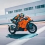 The 990 RC R is the latest fully-faired road-legal sports bike from Team Orange, and it looks the part with its loud, aggressive design