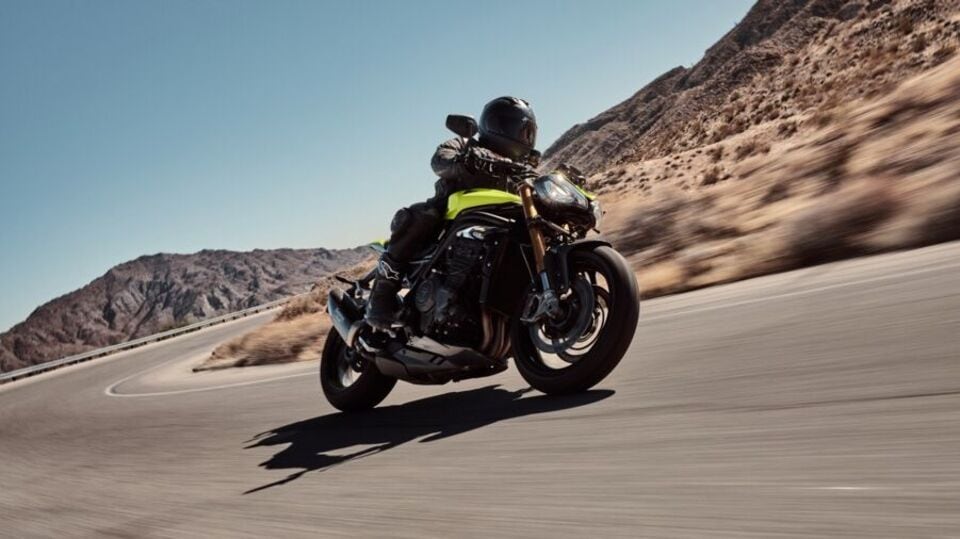 2025 Triumph Speed Triple 1200 RX 