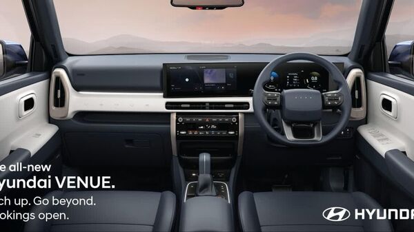 The interior of the second gen Hyundai Venue is complemented by a terrazzo-textured crash pad and a dual-tone theme in Dark Navy and Dove Grey. Hyundai Venue