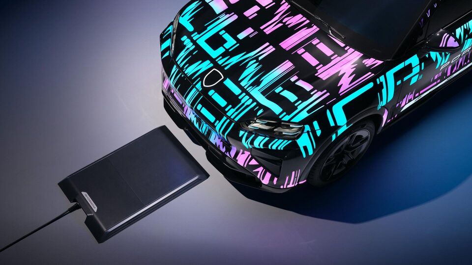porsche cayenne electric
