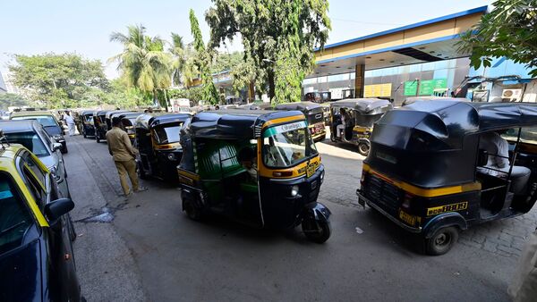 Auto rickshaw CNG pump
