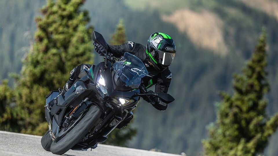 2025 Kawasaki Ninja 1100SX