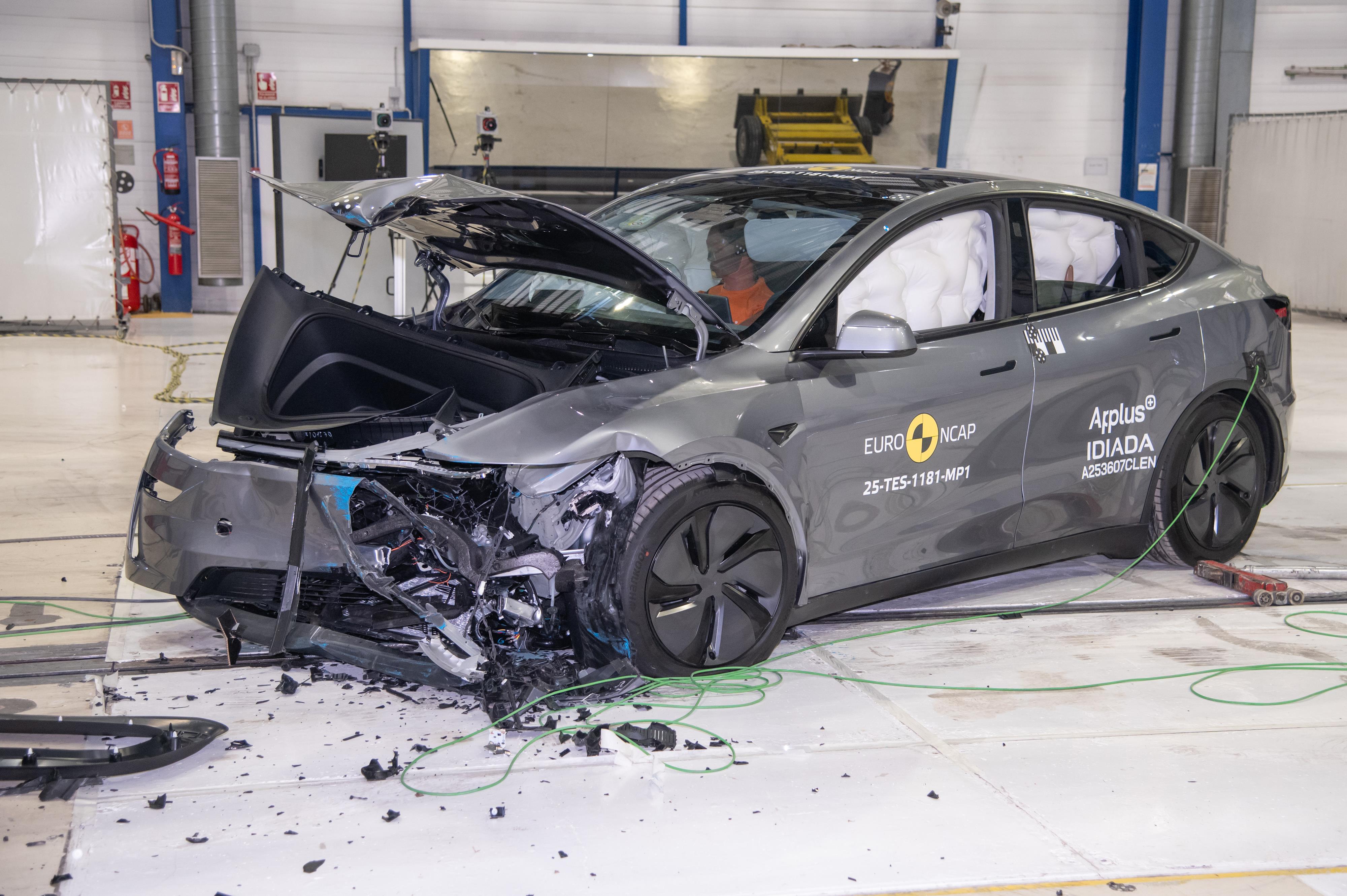 Tesla Model Y new crash 