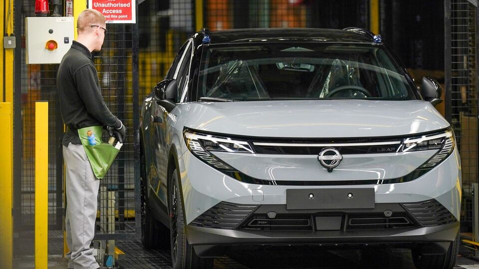 nissan leaf ev