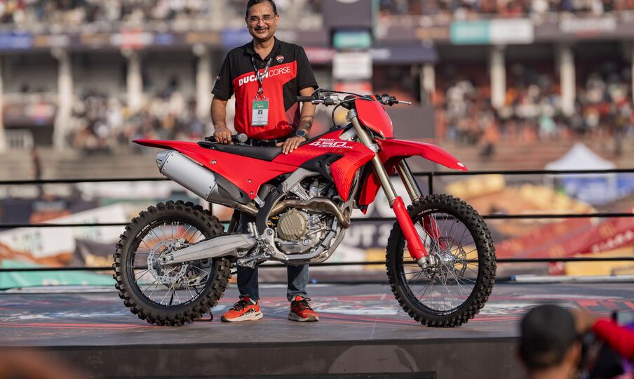 Ducati Desmo450 MX