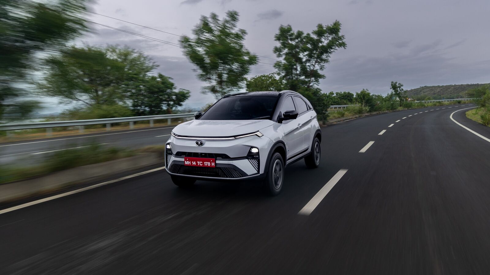 Tata Motors crosses 2.5 lakh EV sales in India, outlines future roadmap for 2026