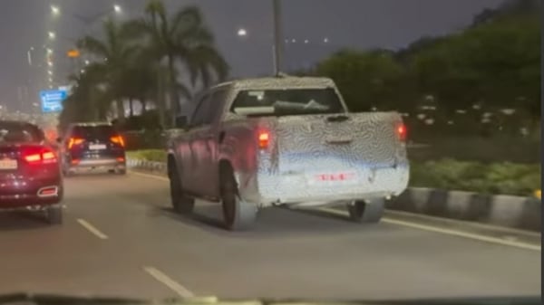  Mahindra Scorpio-N pick-up 