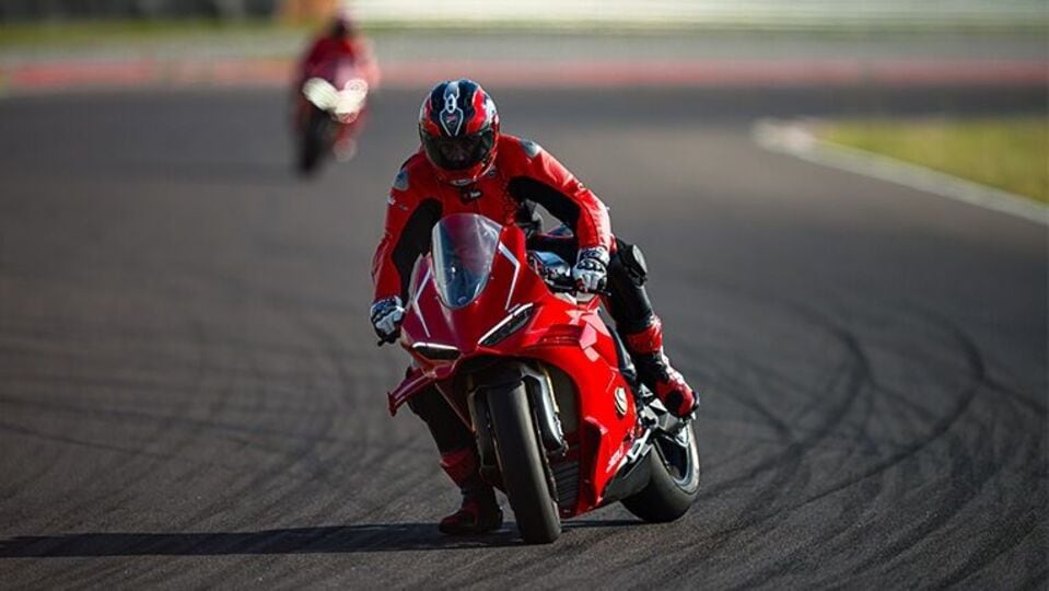 Ducati Panigale V4 R