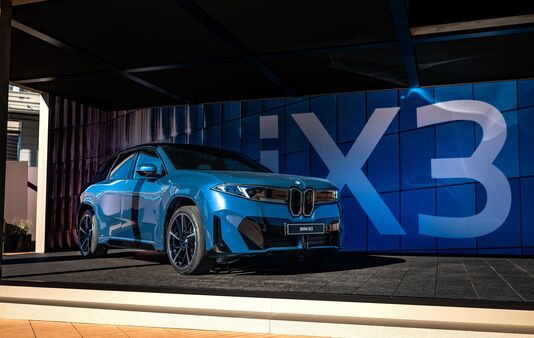BMW iX3