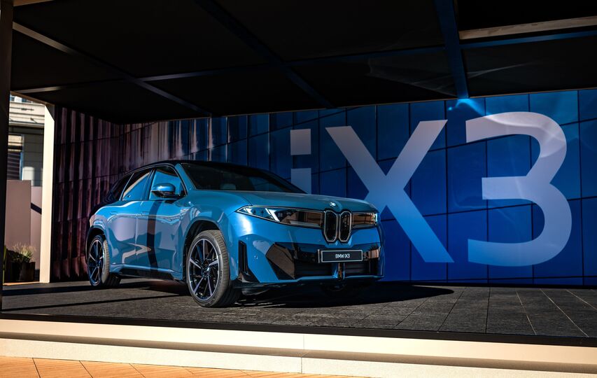 BMW iX3