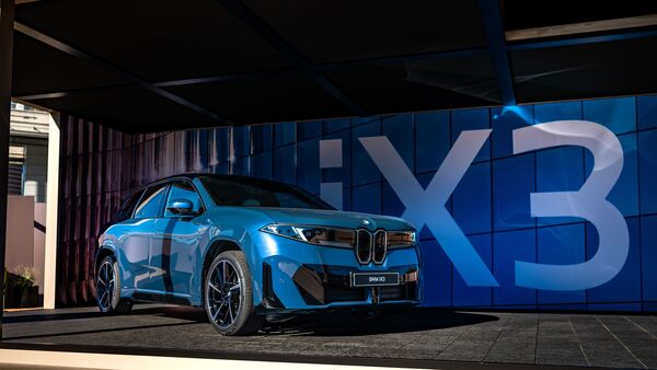 BMW iX3