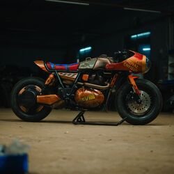 Royal Enfield unveiled a custom-built Continental GT 650 inspired by BGMI, featuring armored panels, parachute tie-down points, and balloon tyres