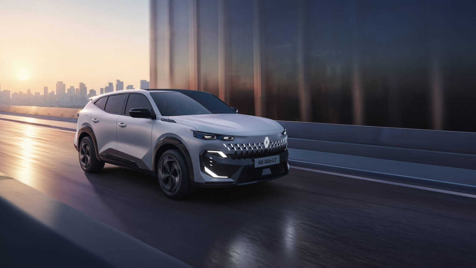 Renault Filante unveiled as new flagship SUV with self-charging tech and hybrid power