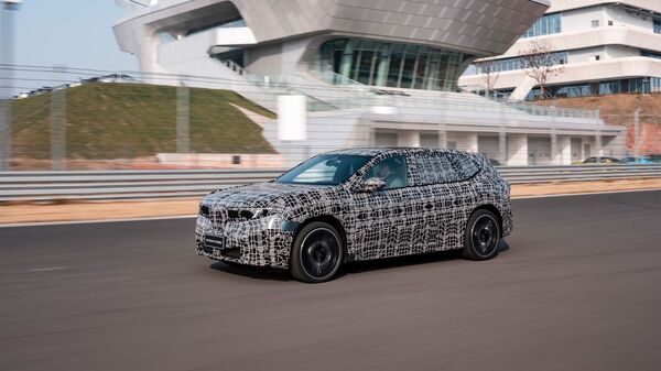 BMW iX3 LWB