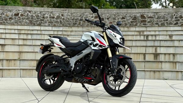 2025 Bajaj Pulsar NS400Z Review 